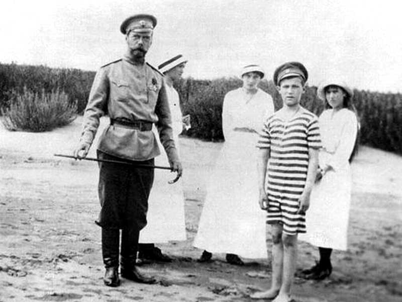 Сколько денег было у Романовых? Сколько денег было у Романовых?