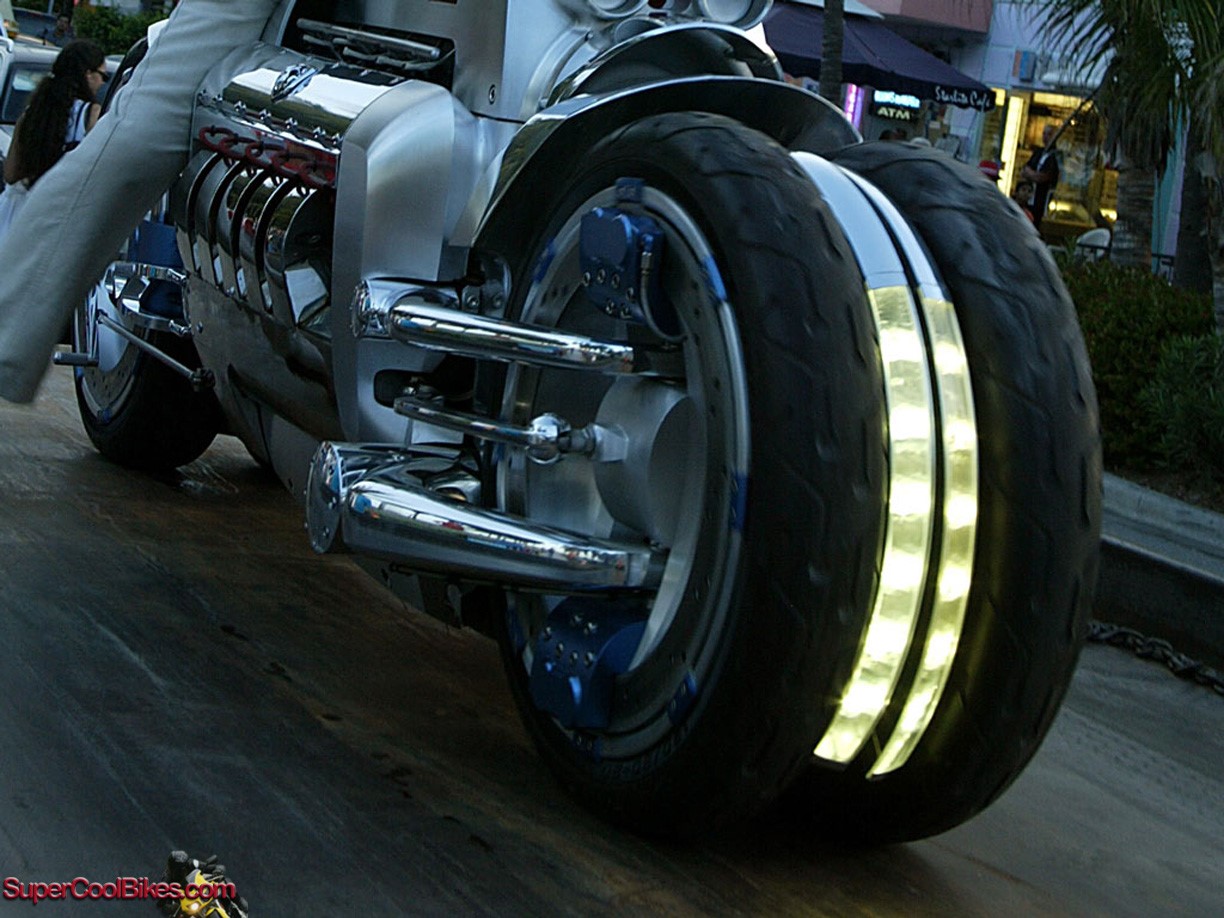 Самый быстрый мотоцикл в мире: Dodge Tomahawk Самый быстрый мотоцикл в мире: Dodge Tomahawk