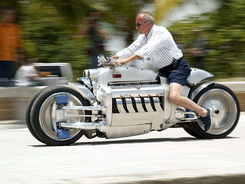 Самый быстрый мотоцикл в мире: Dodge Tomahawk Самый быстрый мотоцикл в мире: Dodge Tomahawk