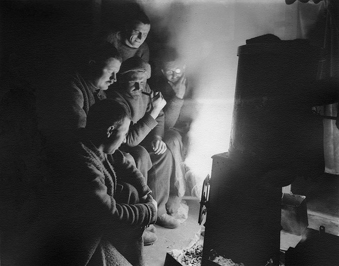 Самые впечатляющие фотографии Антарктиды начала 20 века Самые впечатляющие фотографии Антарктиды начала 20 века