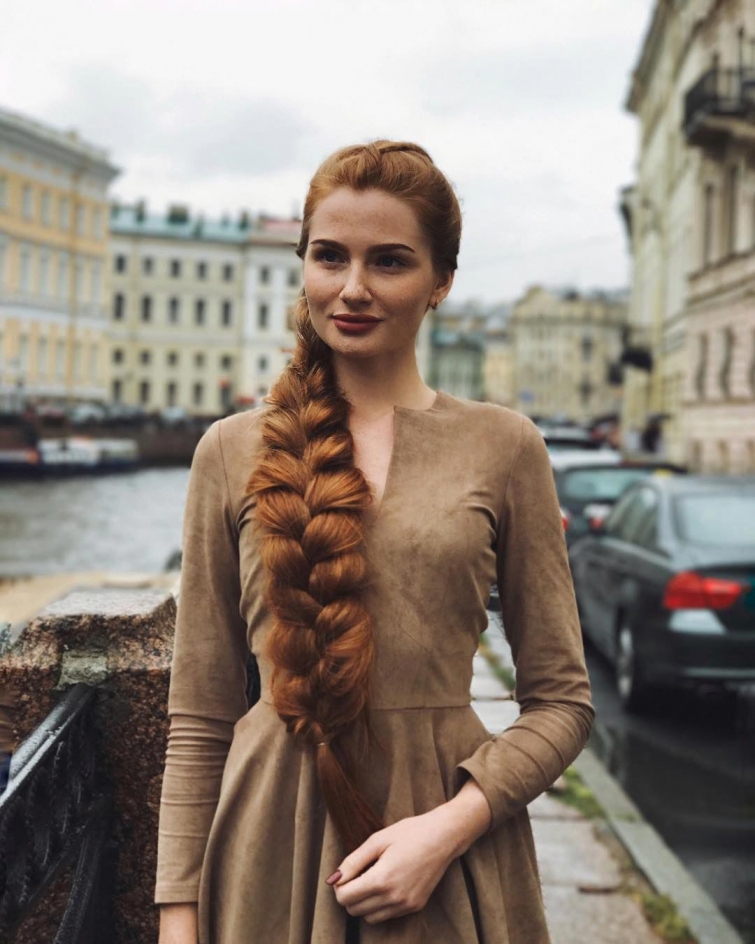 Анастасия Сидорова — русская Рапунцель с роскошными рыжимы волосами, победившая алопецию Анастасия Сидорова — русская Рапунцель с роскошными рыжимы волосами, победившая алопецию