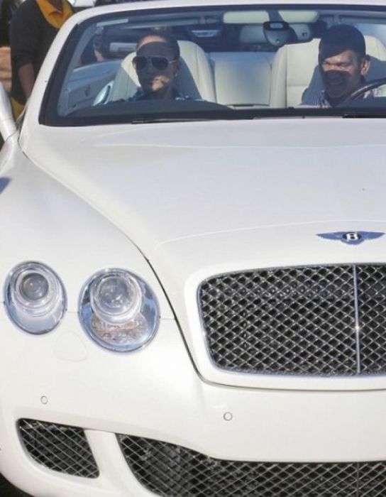 Автомобили знаменитостей Автомобили знаменитостей