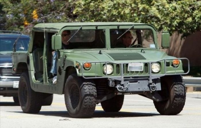 Автомобили знаменитостей Автомобили знаменитостей