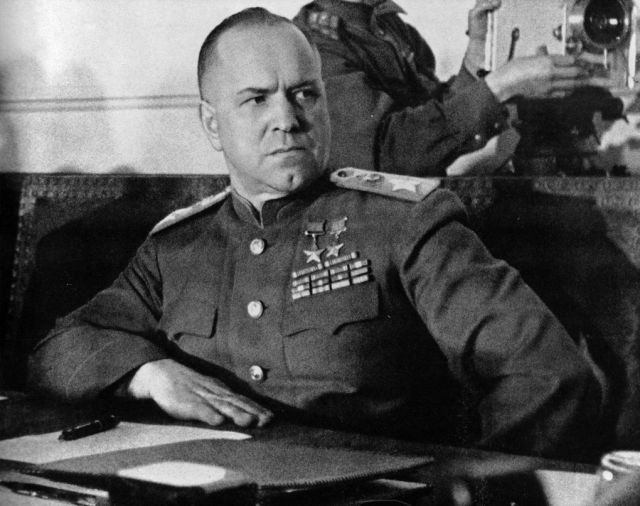 Названы главные российские кумиры ХХ века Названы главные российские кумиры ХХ века