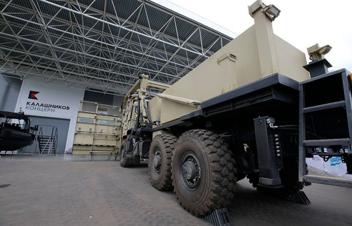 Концерн «Калашников» представил спецмашину «Щит»