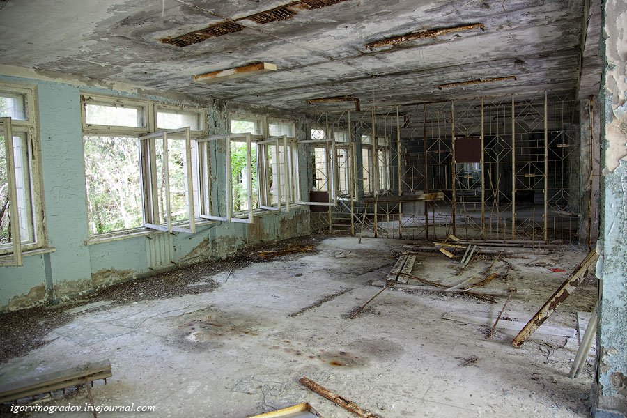 Припять — город, где остановилось время Припять — город, где остановилось время