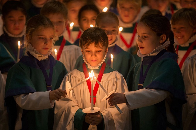 Перед Новым годом в разных уголках мира Перед Новым годом в разных уголках мира