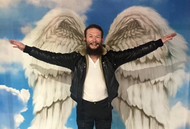 Новосибирский священник Андрей Крашенинников выпрашивал у прихожан деньги и дорогие подарки Новосибирский священник Андрей Крашенинников выпрашивал у прихожан деньги и дорогие подарки
