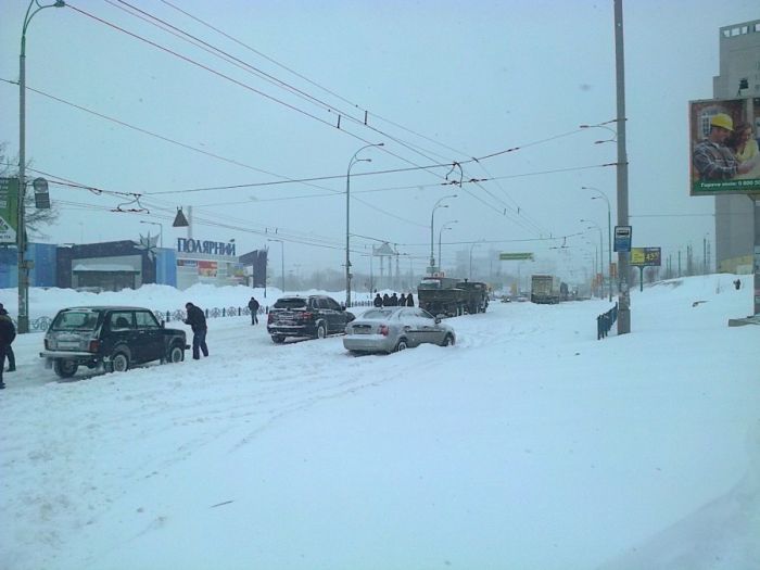 Сильнейший снегопад парализовал Киев на несколько дней (86 фото)
