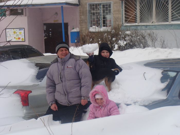 Сильнейший снегопад парализовал Киев на несколько дней (86 фото)