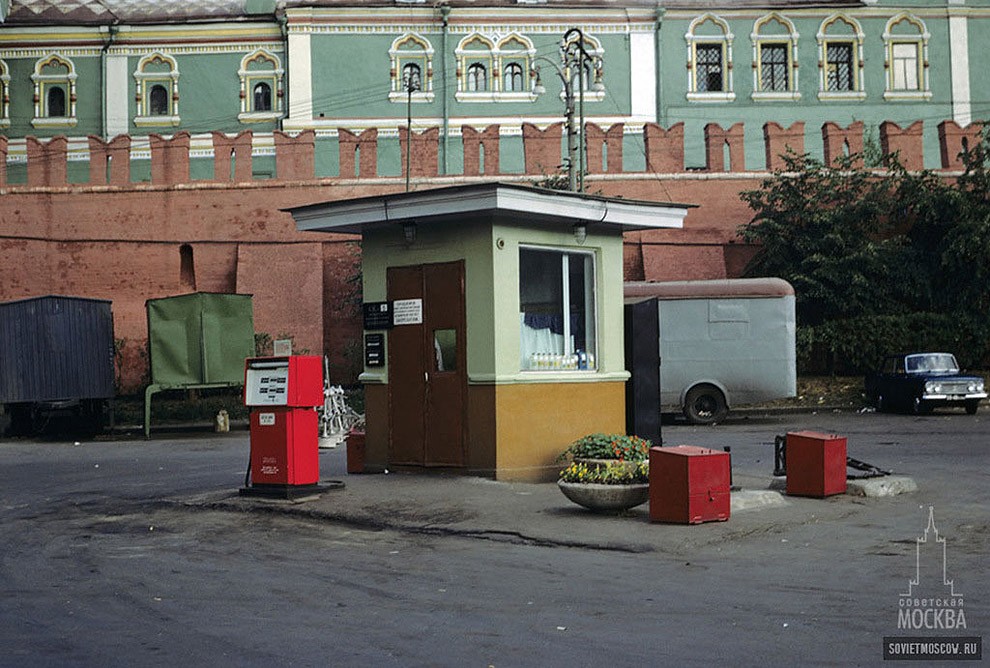 Бензоколонки в СССР – история в фотографиях Бензоколонки в СССР – история в фотографиях