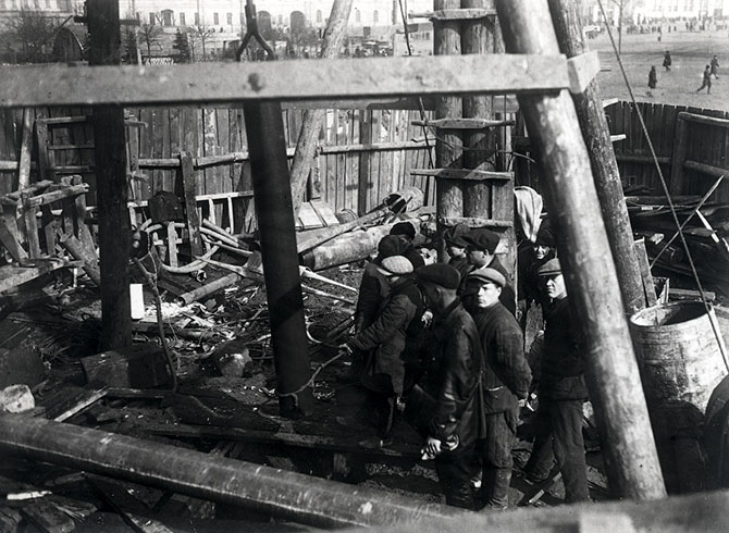 Как строили первую очередь Московского метрополитена (75 фото) Как строили первую очередь Московского метрополитена (75 фото)