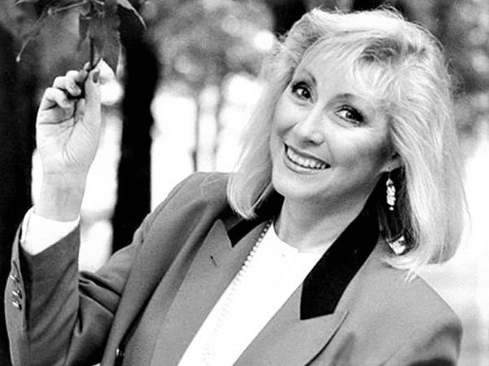 Сегодня празднует свое 76-летие актриса Ирина Мирошниченко Сегодня празднует свое 76-летие актриса Ирина Мирошниченко