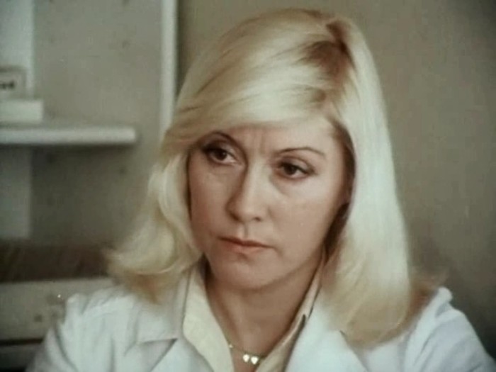 Сегодня празднует свое 76-летие актриса Ирина Мирошниченко Сегодня празднует свое 76-летие актриса Ирина Мирошниченко