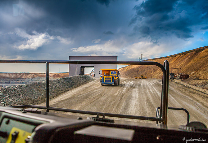 Механические монстры: самосвал Komatsu Механические монстры: самосвал Komatsu