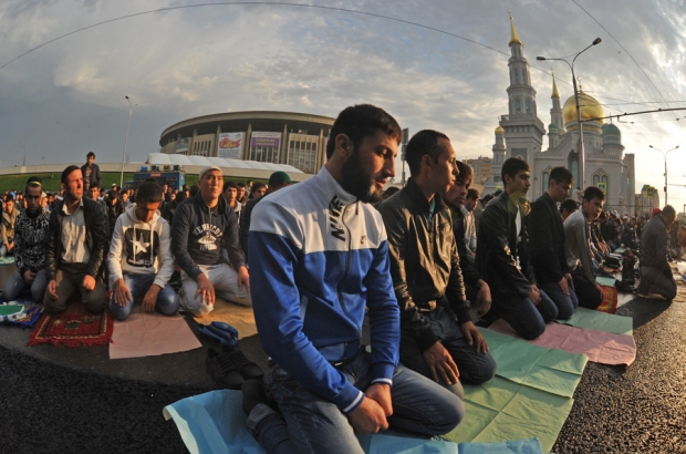 Как в Москве отпраздновали Курбан-байрам Как в Москве отпраздновали Курбан-байрам