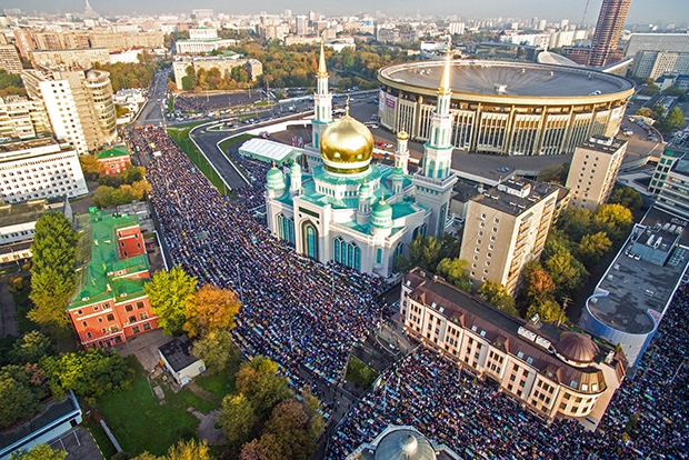 Как в Москве отпраздновали Курбан-байрам Как в Москве отпраздновали Курбан-байрам