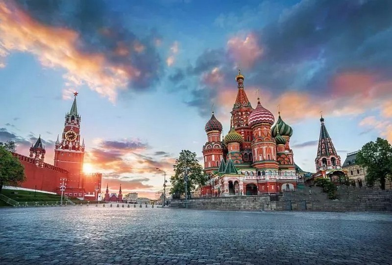 Десятка наиболее крупных городов России Десятка наиболее крупных городов России