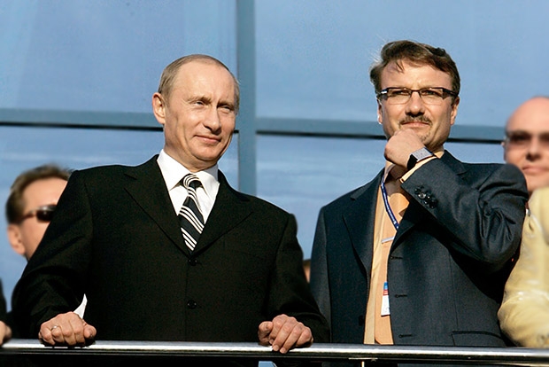Что дарят Путину бизнесмены и политики