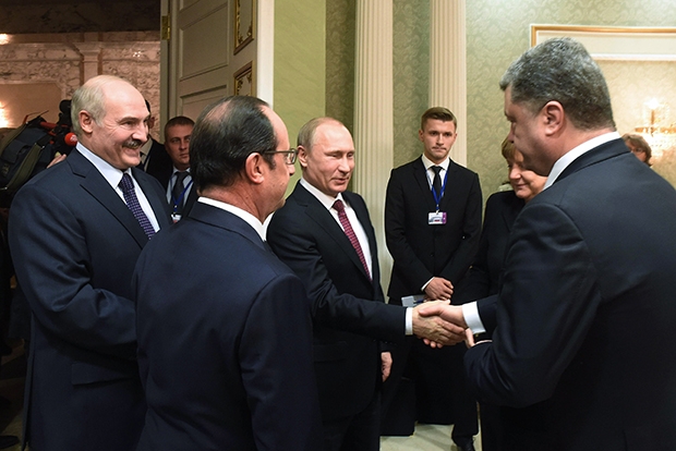 Жест навстречу: самые важные рукопожатия 2015 года Жест навстречу: самые важные рукопожатия 2015 года
