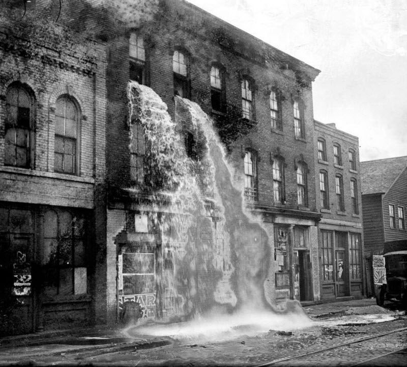 Сухой закон в США и уничтожение выпивки в 1919-1933 годах Сухой закон в США и уничтожение выпивки в 1919-1933 годах