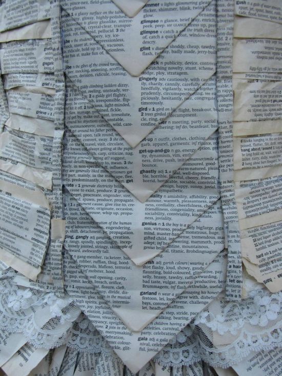 Платье из книг