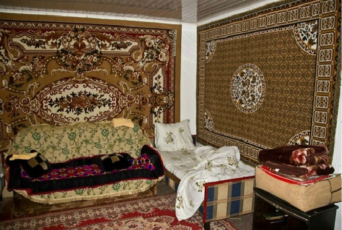 Парад безвкусицы: 17 случаев, когда дизайнеры потерпели полнейшее фиаско
