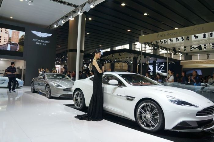 Модели и автомобили на выставке Auto Guangzhou-2013 Модели и автомобили на выставке Auto Guangzhou-2013