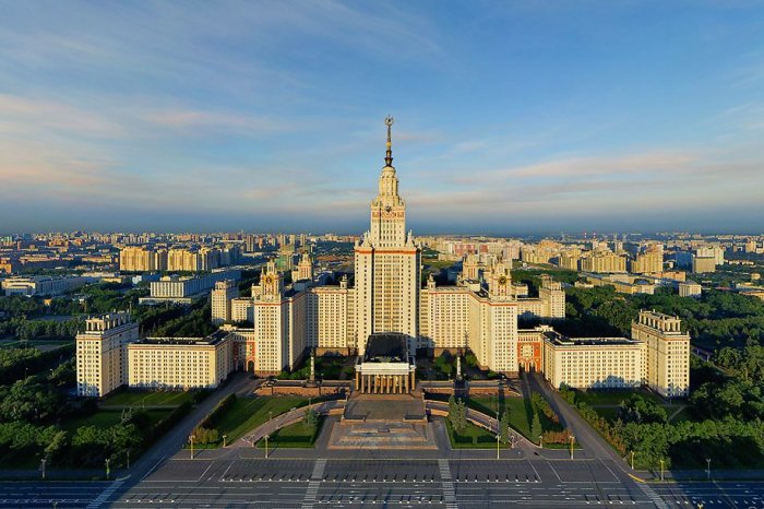 «Семь сестёр»: дома-легенды эпохи Сталина «Семь сестёр»: дома-легенды эпохи Сталина