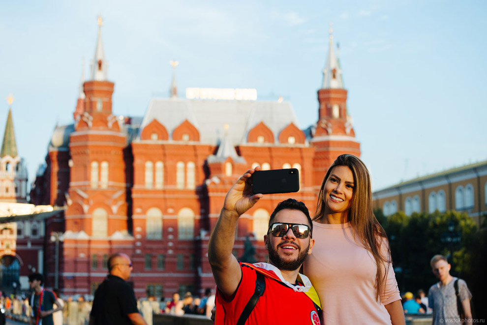 Прогулка по улицам футбольной Москвы Прогулка по улицам футбольной Москвы