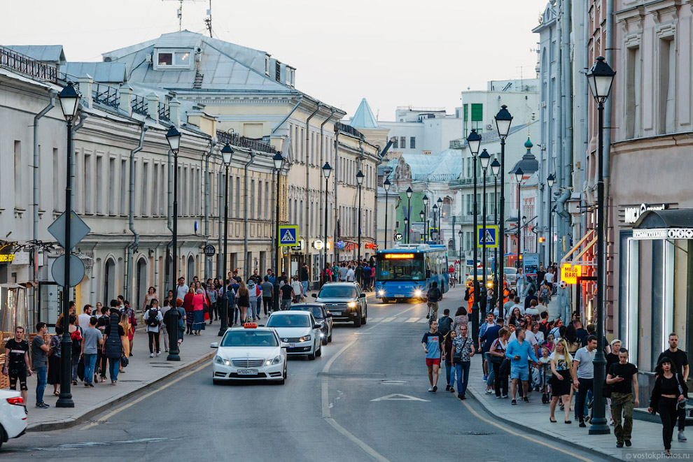 Прогулка по улицам футбольной Москвы Прогулка по улицам футбольной Москвы