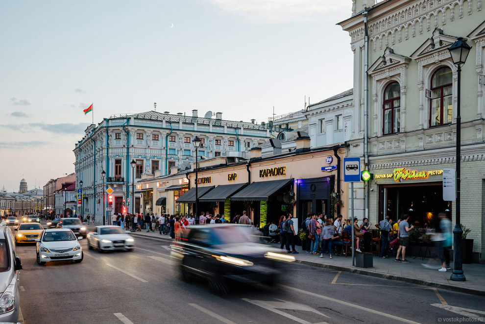 Прогулка по улицам футбольной Москвы Прогулка по улицам футбольной Москвы