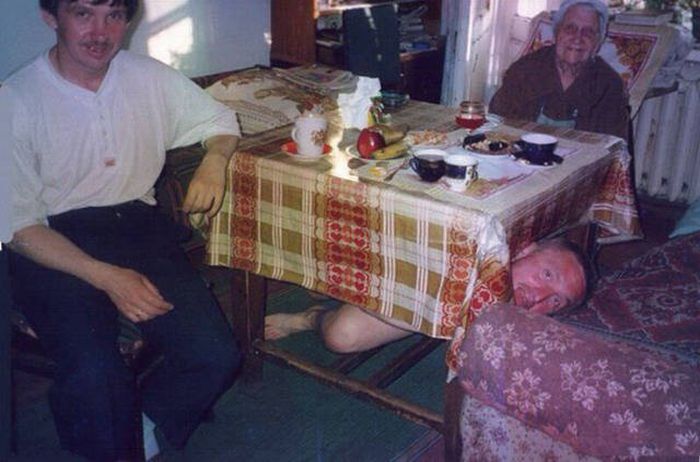 Мужчины веселятся