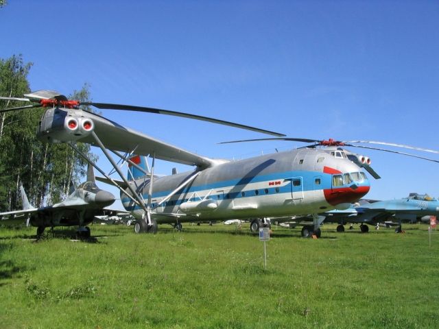 Вертолет - гигант МИ-12