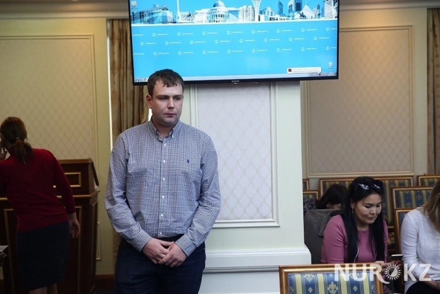 Аким поблагодарил жителя Астаны за спасение ребенка Аким поблагодарил жителя Астаны за спасение ребенка