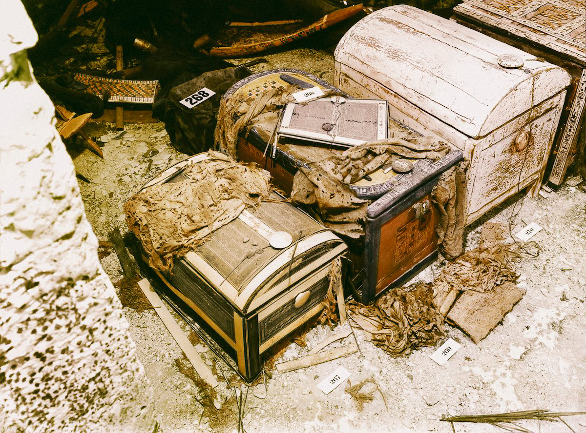 История обнаружения гробницы Тутанхамона в цветных фотографиях История обнаружения гробницы Тутанхамона в цветных фотографиях