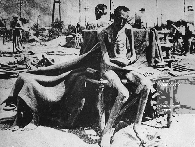70 лет назад Красная армия освободила лагерь смерти Освенцим 70 лет назад Красная армия освободила лагерь смерти Освенцим