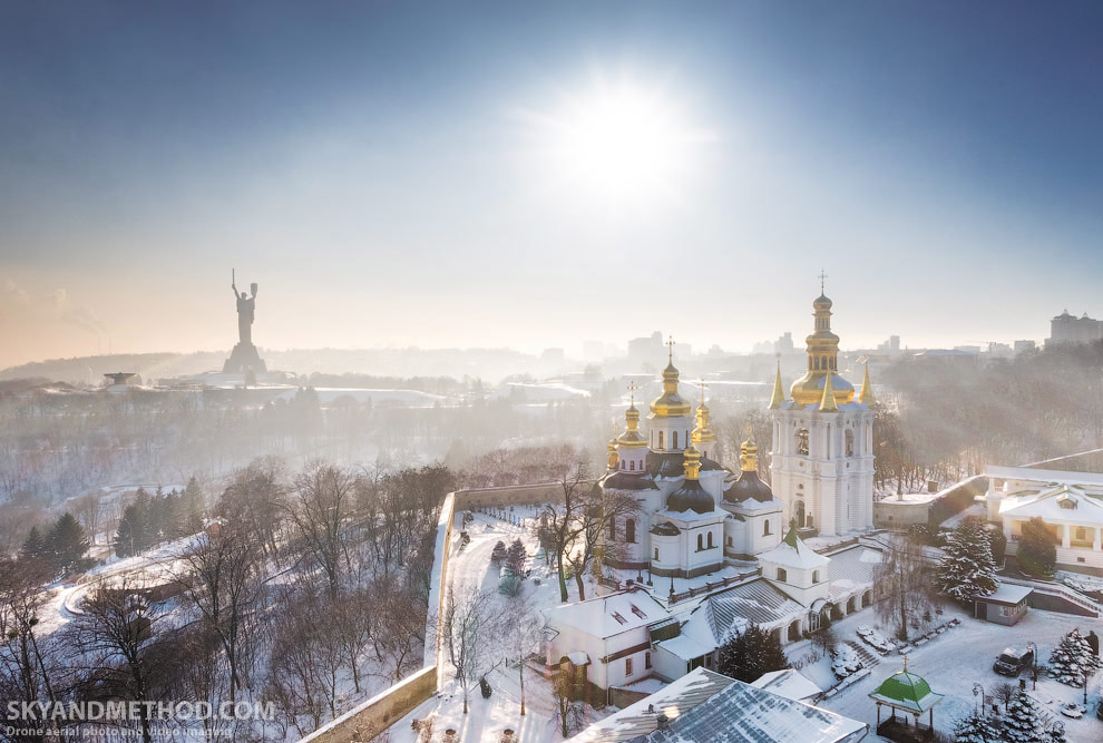 Зимний Киев с высоты Зимний Киев с высоты