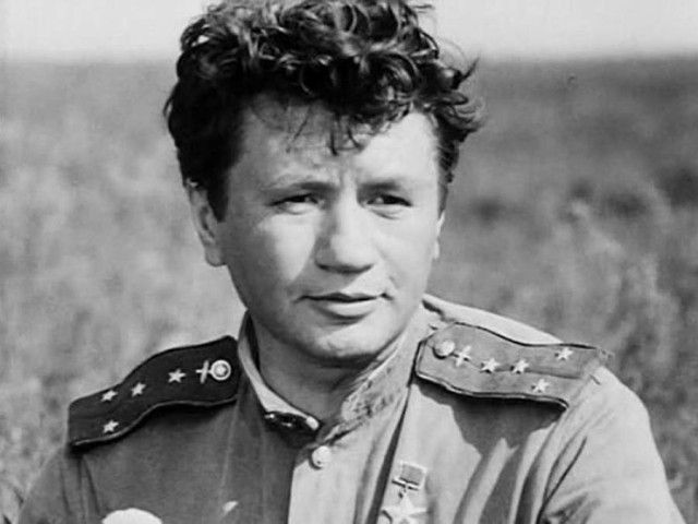 Советские актеры, ушедшие из жизни в результате аварии на дороге Советские актеры, ушедшие из жизни в результате аварии на дороге