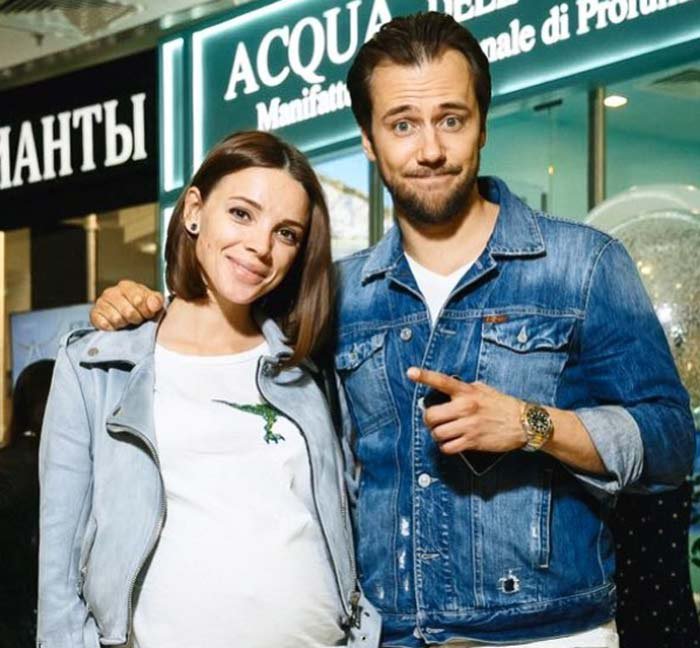Звезды, которые познакомились со своей второй половинкой в интернете Звезды, которые познакомились со своей второй половинкой в интернете
