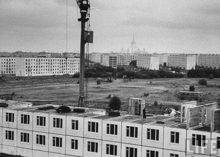 Как строили хрущевки (23 фото)