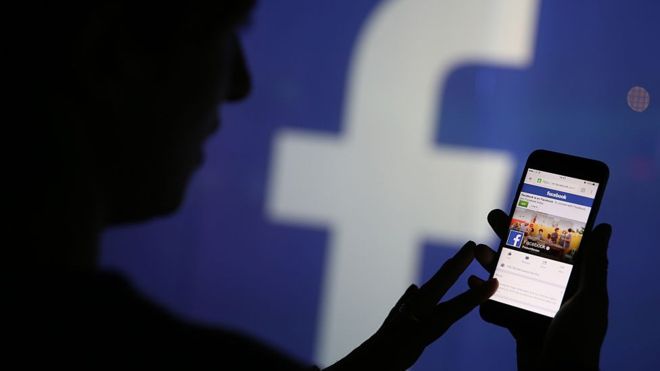Бывшая модератор Facebook судится с компанией за то, что получила расстройство психики на работе Бывшая модератор Facebook судится с компанией за то, что получила расстройство психики на работе