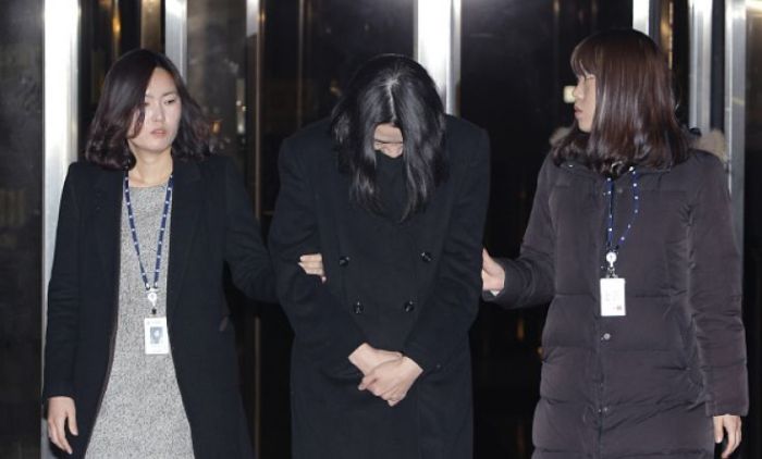 Справедливое наказание дочери президента авиакомпании Korean Air Чо Ян-хо