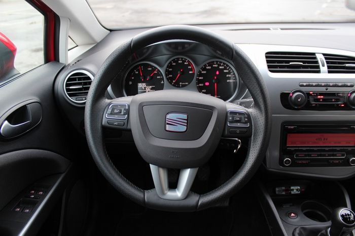 Тест-драйв Seat Leon Тест-драйв Seat Leon