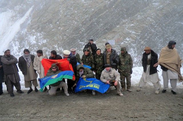 Герои, павшие в неравном бою Герои, павшие в неравном бою