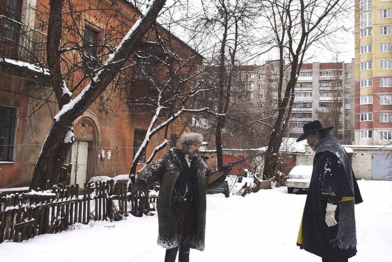 Всем знакомых персонажей переселили в российскую реальность, и они отлично прижились