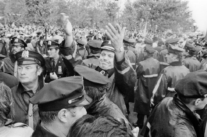 Из жизни нью-йоркской полиции 70-х Из жизни нью-йоркской полиции 70-х