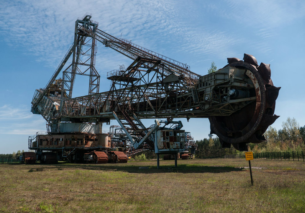 Заброшенный экскаватор Bagger 258 Заброшенный экскаватор Bagger 258
