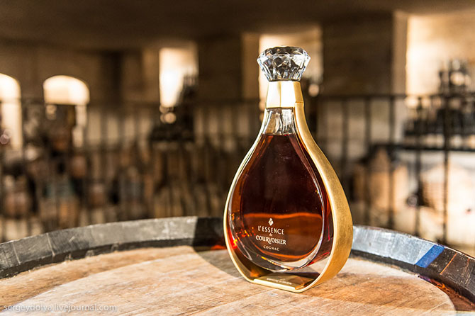 Коньячные дома Франции: Meukow и Courvoisier Коньячные дома Франции: Meukow и Courvoisier