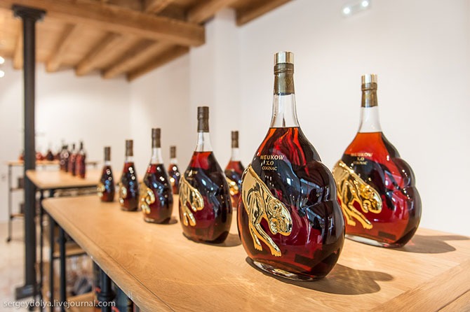 Коньячные дома Франции: Meukow и Courvoisier Коньячные дома Франции: Meukow и Courvoisier